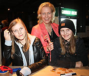 über 100 Flaschenöffner wurden an dem Abend mitgebracht... (©Foto. Martin Schmitz)